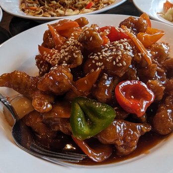 Phoenix Restaurant - Asian Fusion Near Me - Canmore, Alberta