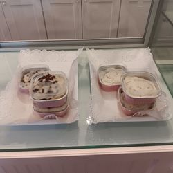 Cinnamon rolls- plain and brownie!