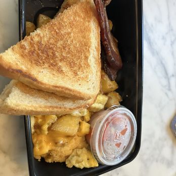 Franklin’s - Scramble Bowl - Cafes Near Me - Savannah, Georgia