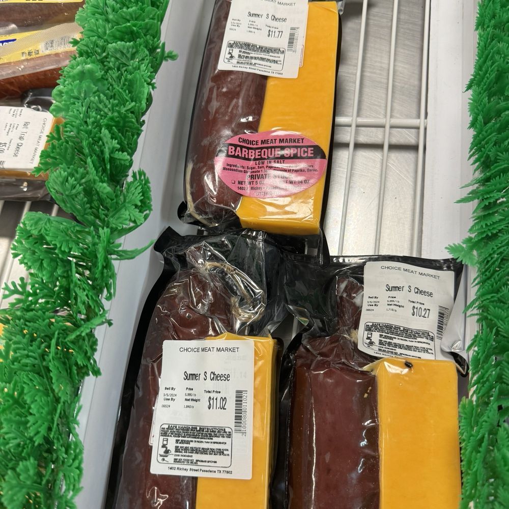 Summer Sausage and sharp cheddar packs Summer Sausage and sharp cheddar packs