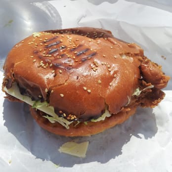 Cutty's - Chicken Sandwich - Sandwiches Near Me - Brookline, Massachusetts
