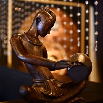 Pad Thai Restaurant - Beautiful decor - Thai Near Me - Calgary, Alberta