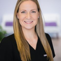 Our Doctor of Acupuncture & Integrative Medicine, Dr. Amy Abelar