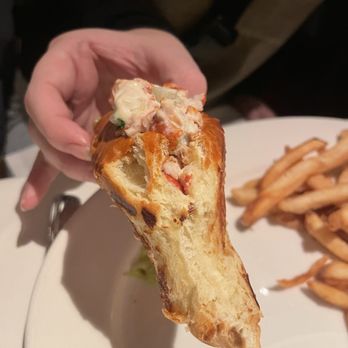 Shaw's Crab House - Mini Maine Lobster Roll - Seafood Near Me - Chicago, Illinois Shaw's Crab House - Mini Maine Lobster Roll - Seafood Near Me - Chicago, Illinois