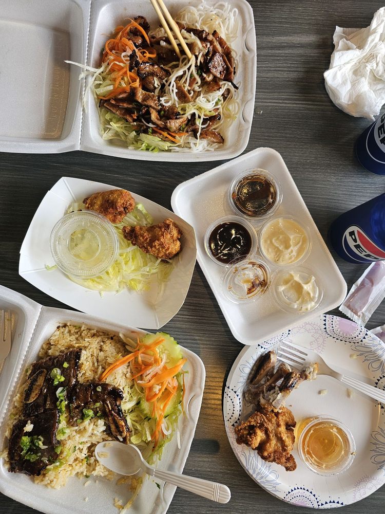 Food from William Asian Food To Go