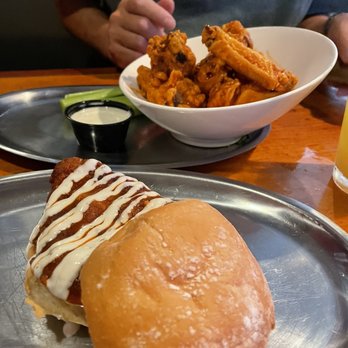 Jordan's Big Ten Pub - Buffalo chicken slider and Buffalo wings - American Near Me - Madison, Wisconsin