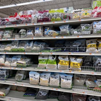 H Mart - Dried ingredients - International Grocery Near Me - Aurora, Colorado