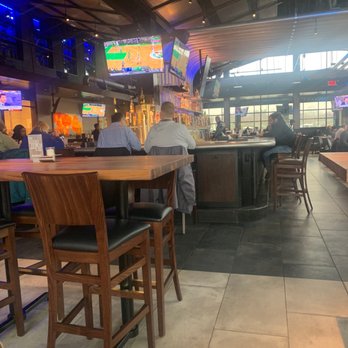 Yard House - Large beer selection! Nice view - Vegetarian Near Me - Gaithersburg, Maryland Yard House - Large beer selection! Nice view - Vegetarian Near Me - Gaithersburg, Maryland