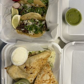 El Cochiloco - Steak tacos and chicken quesadilla - Tacos Near Me - Largo, Florida