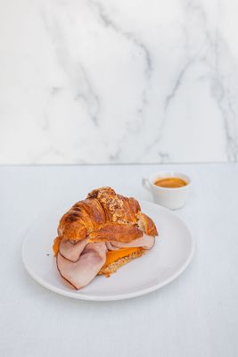 Flour Pizzeria & Cafe by null
