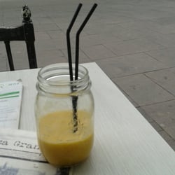 Piazza Grande - Smoothies 3,5 euro