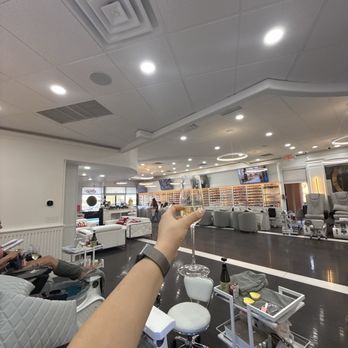 Expressions Nails - Nail Salons Near Me - Henderson, Nevada