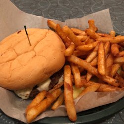 Gourmet Express - Burger with fries