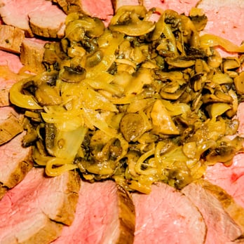 Autunno - beef filet tenderloin with caramelized mushrooms and onions - Caterers Near Me