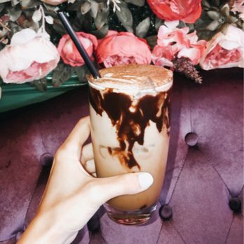 Kixi Cafe - Tiramisu Latte with Oat milk - Breakfast & Brunch Near Me - Boca Raton, Florida