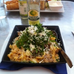 Paddington's - Bookmaker pasta: beef pasta with creamy mustard sauce and garnish with horseradish and parmesan cheese.