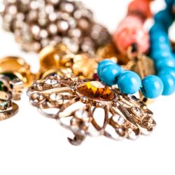 La Familia Pawn and Jewelry