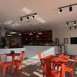 Sitting area. Sorry no food pics.