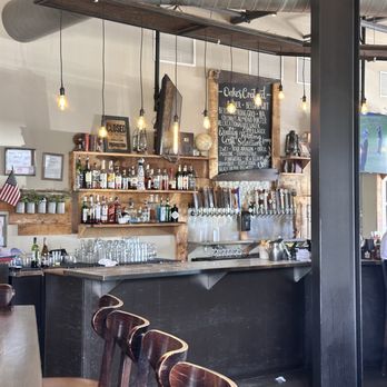 DC Oakes Brewhouse and Eatery - American Near Me - Fort Collins, Colorado DC Oakes Brewhouse and Eatery - American Near Me - Fort Collins, Colorado