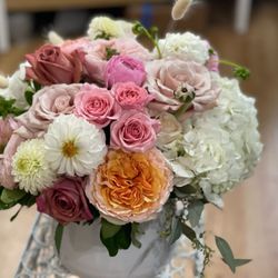 Acorn Floral