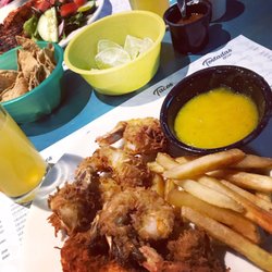 Pier 18 - Camarones al coco.