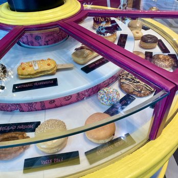 Voodoo Doughnut - Doughnut display case in line - Bakeries Near Me - Orlando, Florida Voodoo Doughnut - Doughnut display case in line - Bakeries Near Me - Orlando, Florida