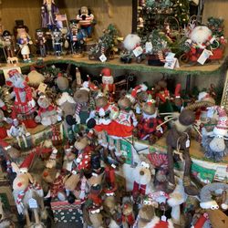 Murdough's Christmas Barn - Lots of reindeer