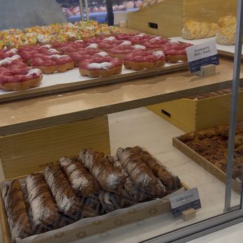 Paris Baguette - Patisserie/Cake Shop Near Me - Carmel, Indiana Paris Baguette - Patisserie/Cake Shop Near Me - Carmel, Indiana
