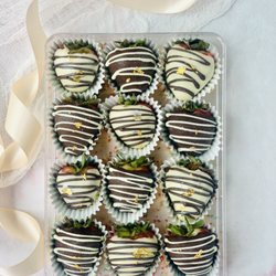 LittleMissBaker by Yamini - Chocolate dipped strawberries