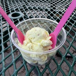 Pinkie'S Ice Cream & Desserts