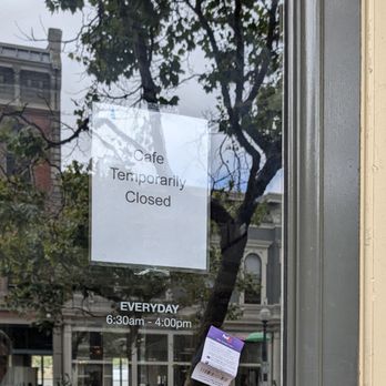 Blue Bottle Coffee - Old Oakland - Closed sign - Coffee & Tea Near Me - Oakland, California Blue Bottle Coffee - Old Oakland - Closed sign - Coffee & Tea Near Me - Oakland, California
