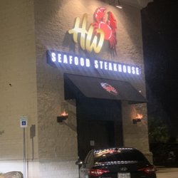 HW Seafood Steakhouse - Entrance to the best seafood steakhouse