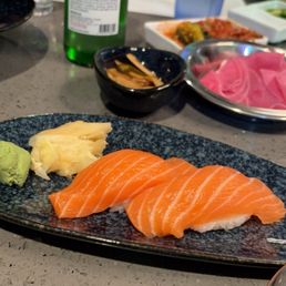 Salmon nigiri sushi Salmon nigiri sushi
