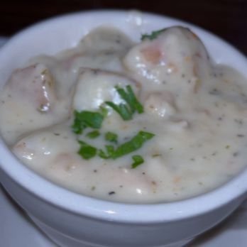 Patterson's Pub - Clam chowder - American Near Me - Mendocino, California
