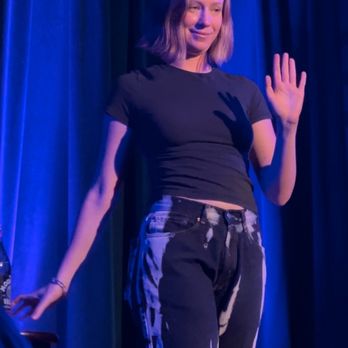 The Creek and The Cave - Hannah Einbinder!!!!! (HACKS on HBO) - Comedy Clubs Near Me - Austin, Texas