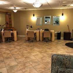Sandestin Salon & Day Spa - empty hair and nails area...