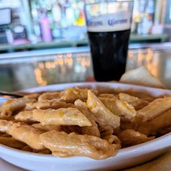 Conroy's Public House - Macaroni and cheese and n/a Guinness