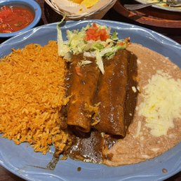Mole enchiladas Mole enchiladas