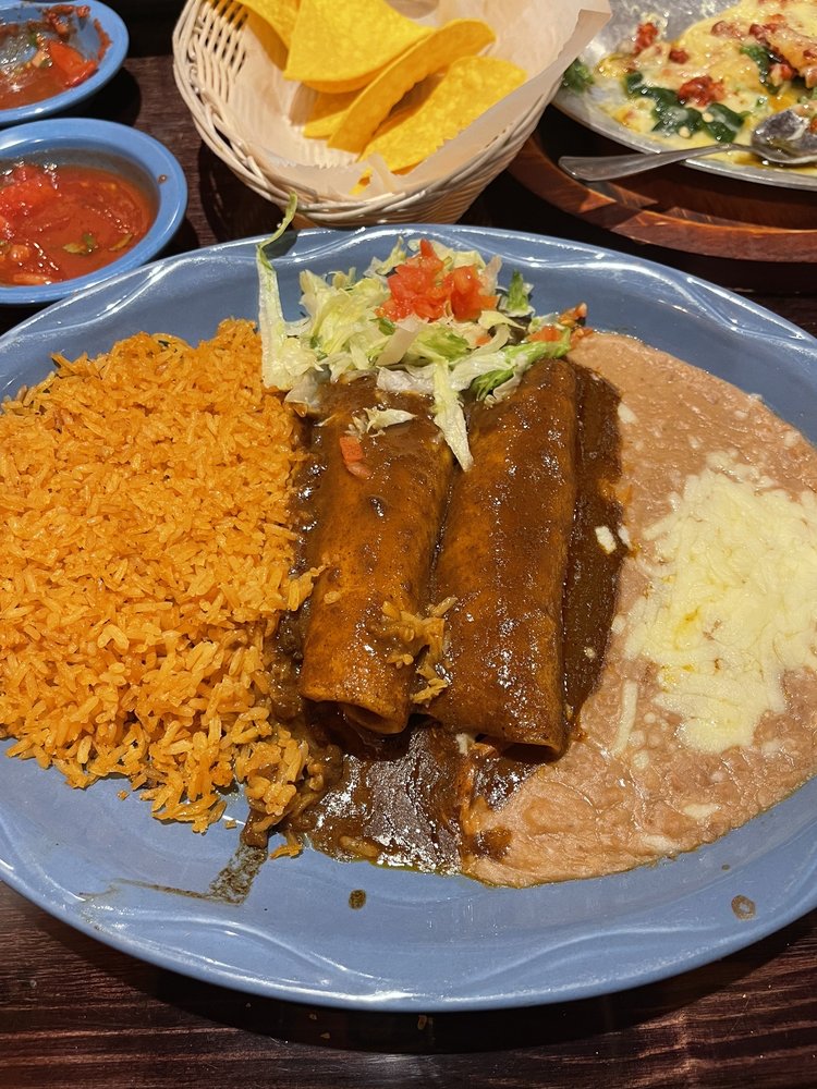 Ixtapa Mexican Restaurant & Cantina - Hamden