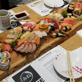 MINE Sushi - Medium combination $98 - Japanese Near Me - Markham, Ontario MINE Sushi - Medium combination $98 - Japanese Near Me - Markham, Ontario