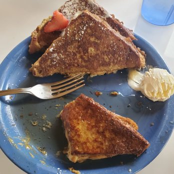 Cafe 222 - Peanut butter and banana stuffed french toast - Breakfast & Brunch Near Me - San Diego, California