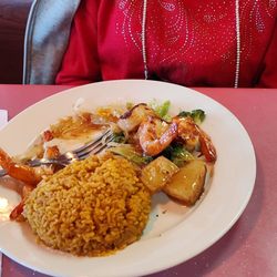 Crab and Hibachi House - Shrimp and scallops minus one scoop of rice per menu