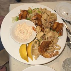 Il Nocello Ristorante Italiano - Fried shrimp and calamari very good!