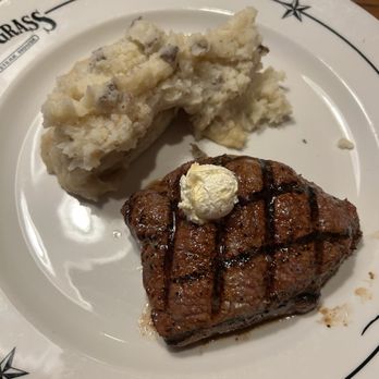 Saltgrass Steak House - Wagon Boss Top Sirloin and mashed potatoes - Steakhouses Near Me - Omaha, Nebraska