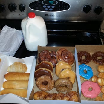 Donut Palace - Donuts Near Me - New Braunfels, Texas