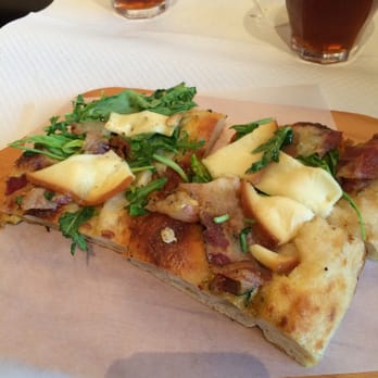Mamma Roma - Pizza Near Me - Etterbeek, BRU Mamma Roma - Pizza Near Me - Etterbeek, BRU