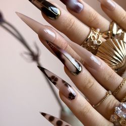 Me Time Beauty Lounge - Book online or texr our cell 714-340-6892
