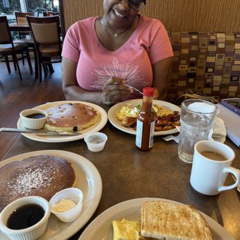 Bill's Cafe - Birthday celebration - Breakfast & Brunch Near Me - San Jose, California Bill's Cafe - Birthday celebration - Breakfast & Brunch Near Me - San Jose, California