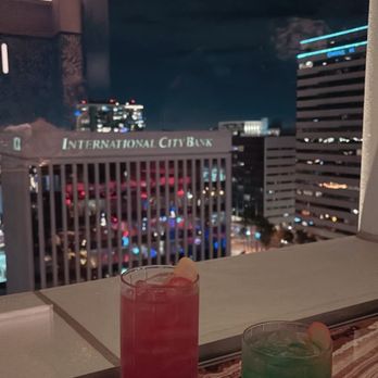 HALO Rooftop BAR - Good drinks, Bellisima and MaiTai - Cocktail Bars Near Me - Long Beach, California HALO Rooftop BAR - Good drinks, Bellisima and MaiTai - Cocktail Bars Near Me - Long Beach, California