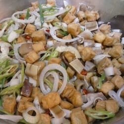 Barrio Fiesta - tokwa't baboy